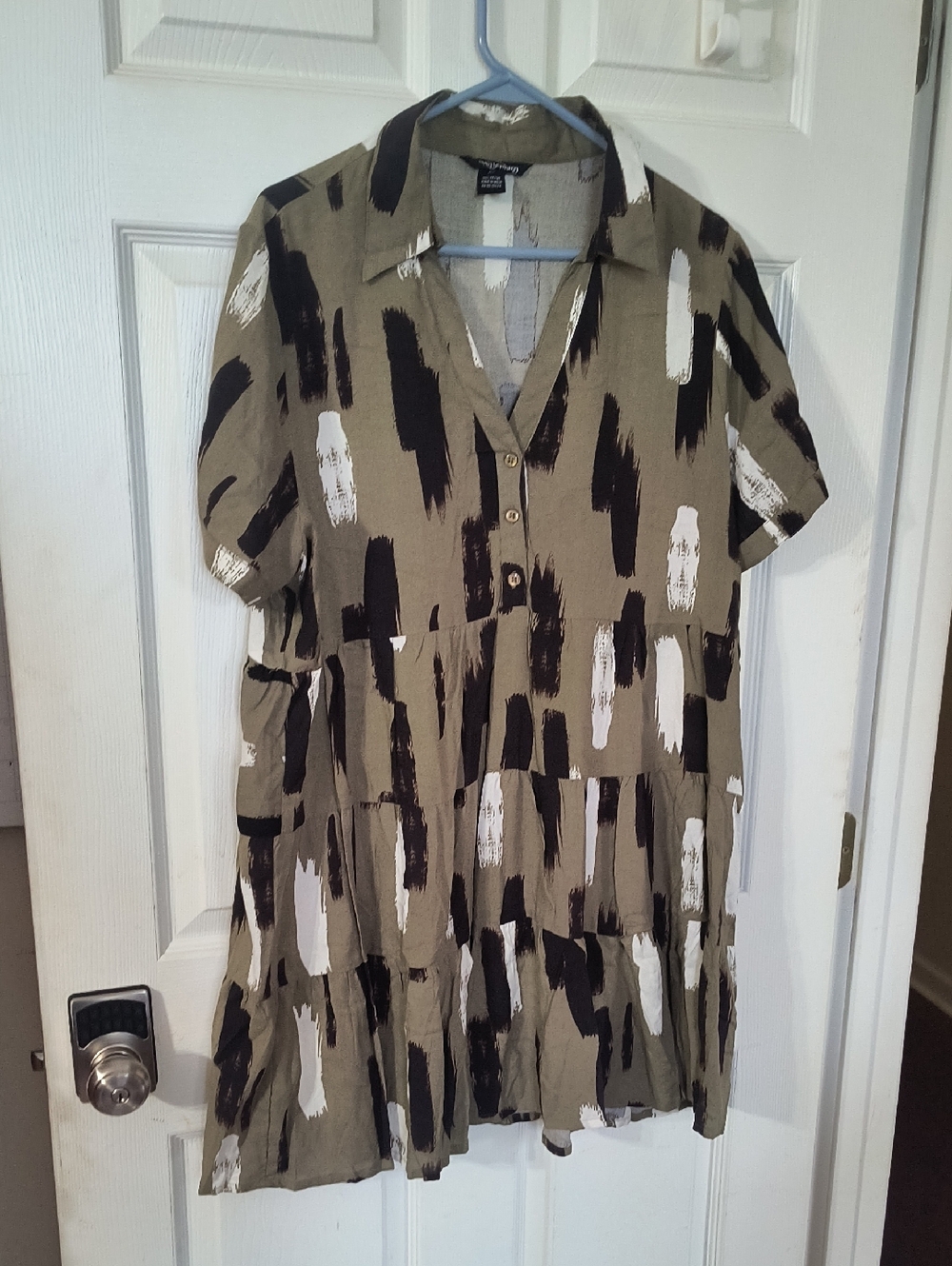 Casual Brushstroke Tiered Mini Dress - Olive/Black/White
